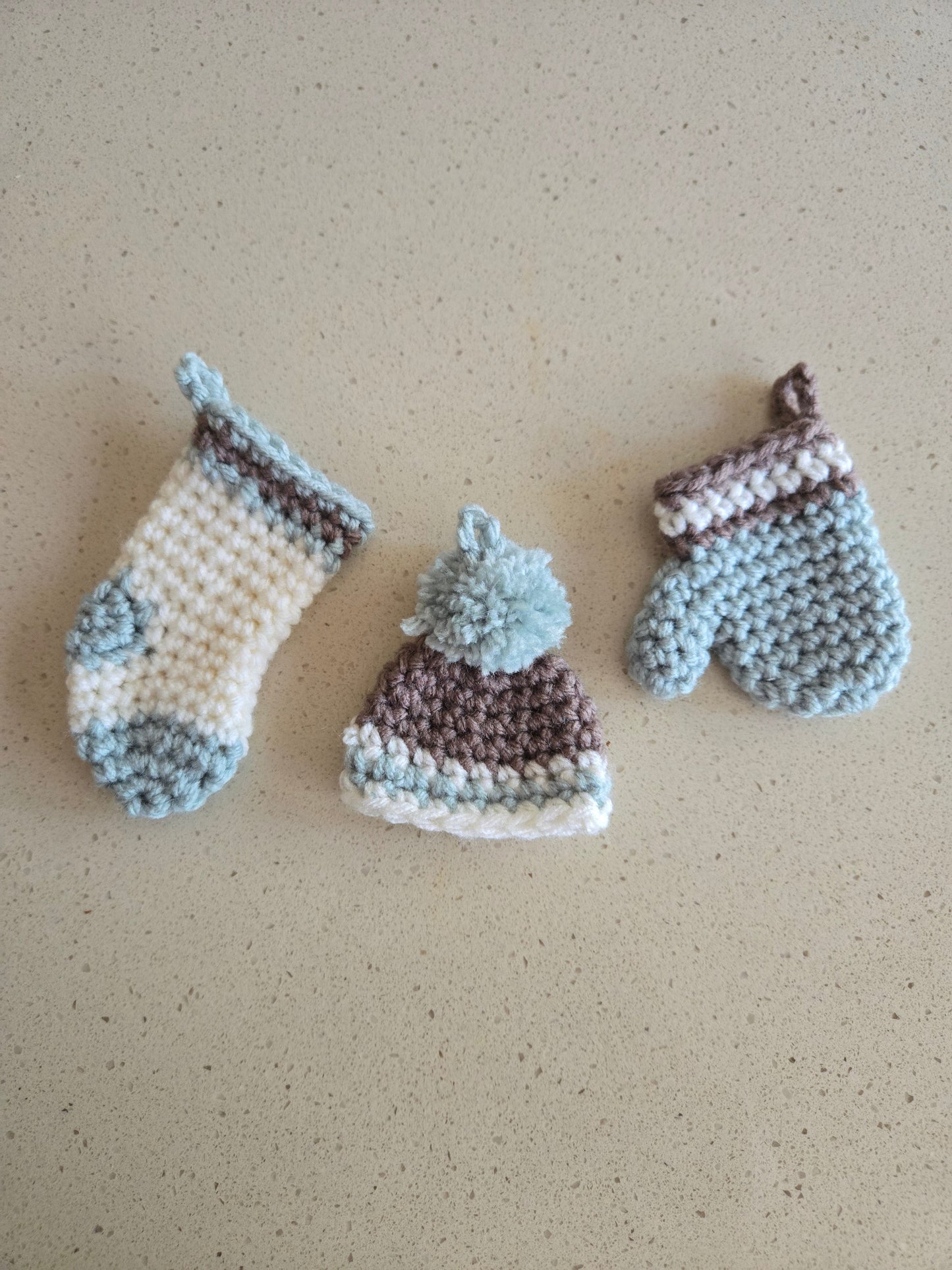 Woodland Calm Crochet Christmas Garland | Handmade Mittens, Stockings & Hats Holiday Garland